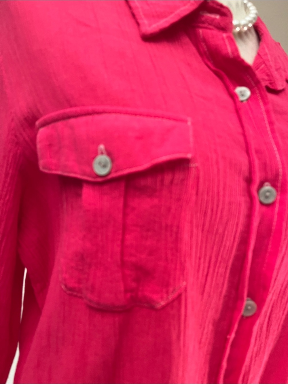 D&Co Raspberry Button-Down Shirt - Classic Collared Style - Picture 2 of 8